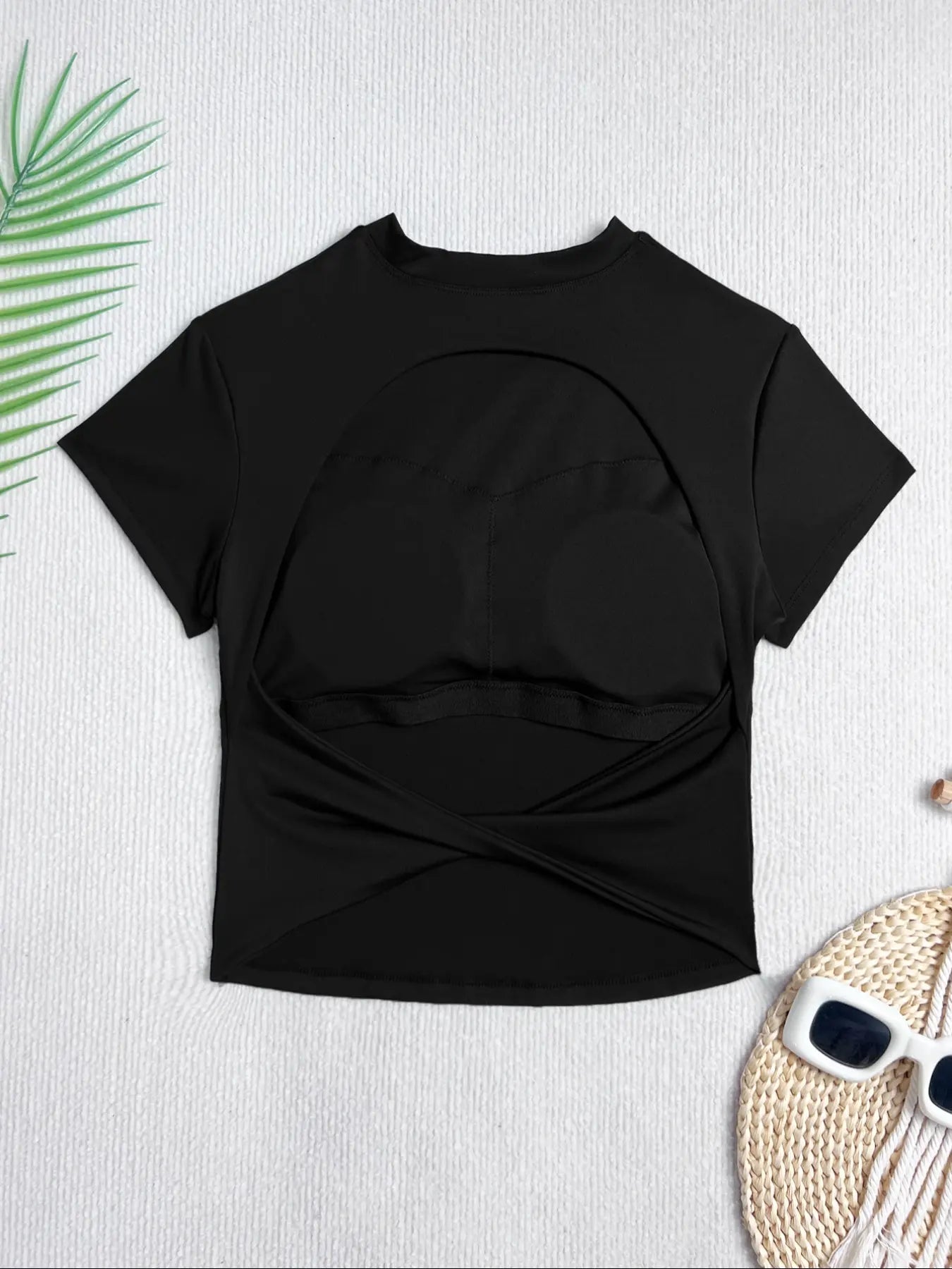 Elevate Your Activewear with Our Elegant Backless Gym Top - Perfect for Yoga and Running