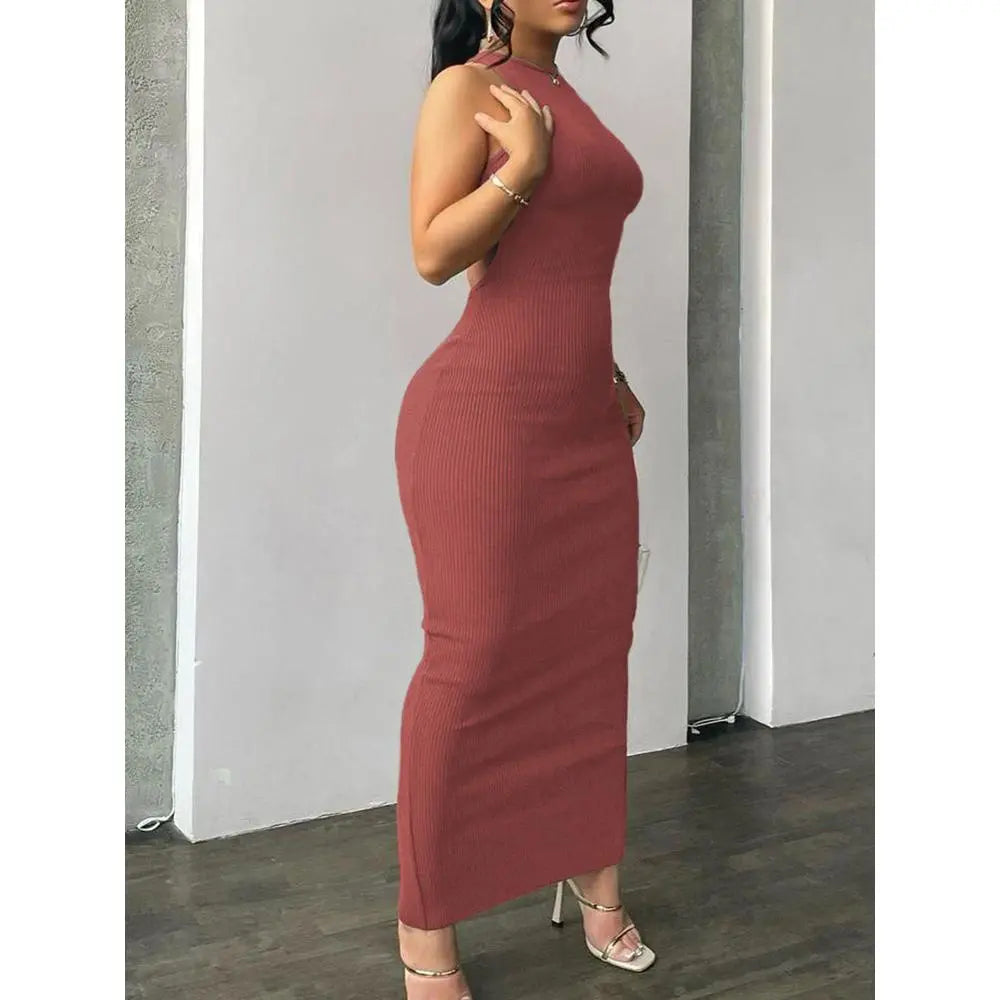 Elevate Your Summer Wardrobe with Our Elegant Bodycon Maxi Dress - A Perfect Blend of Comfort and Style